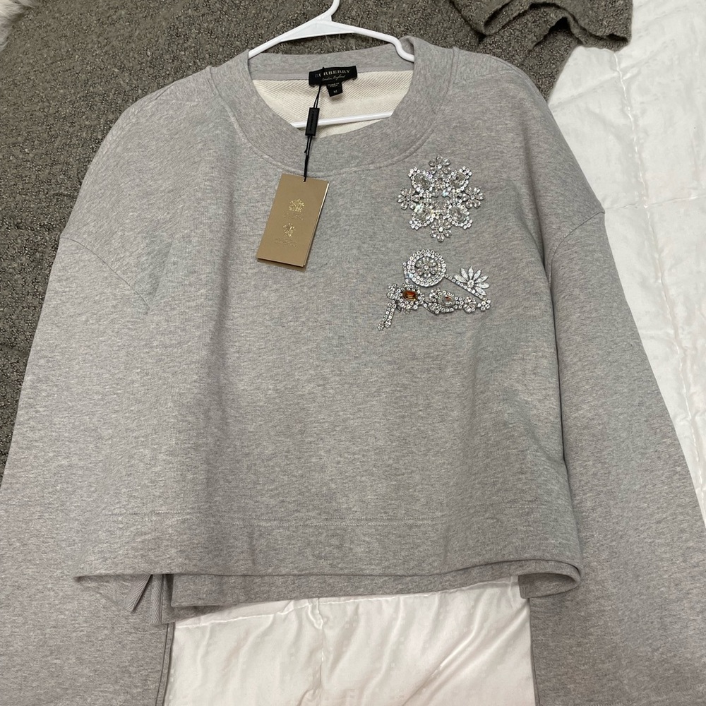 Burberry cropped  sweater with brooch